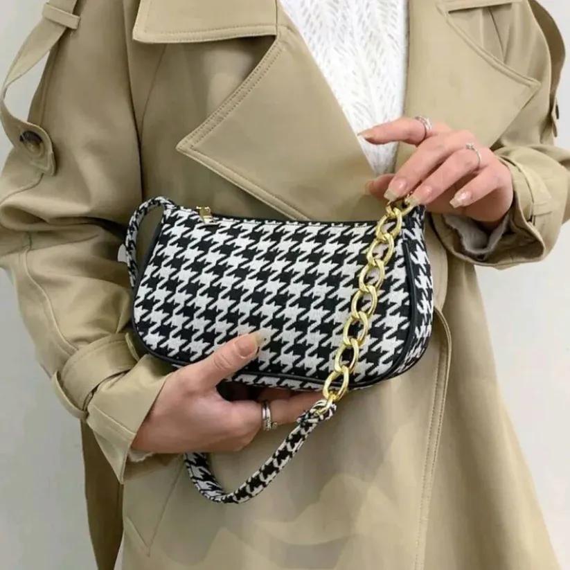 Chain Crossbody Bag-RIB12
