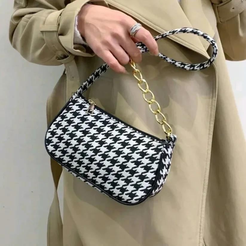 Chain Crossbody Bag-RIB12