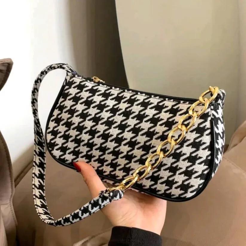 Chain Crossbody Bag-RIB12