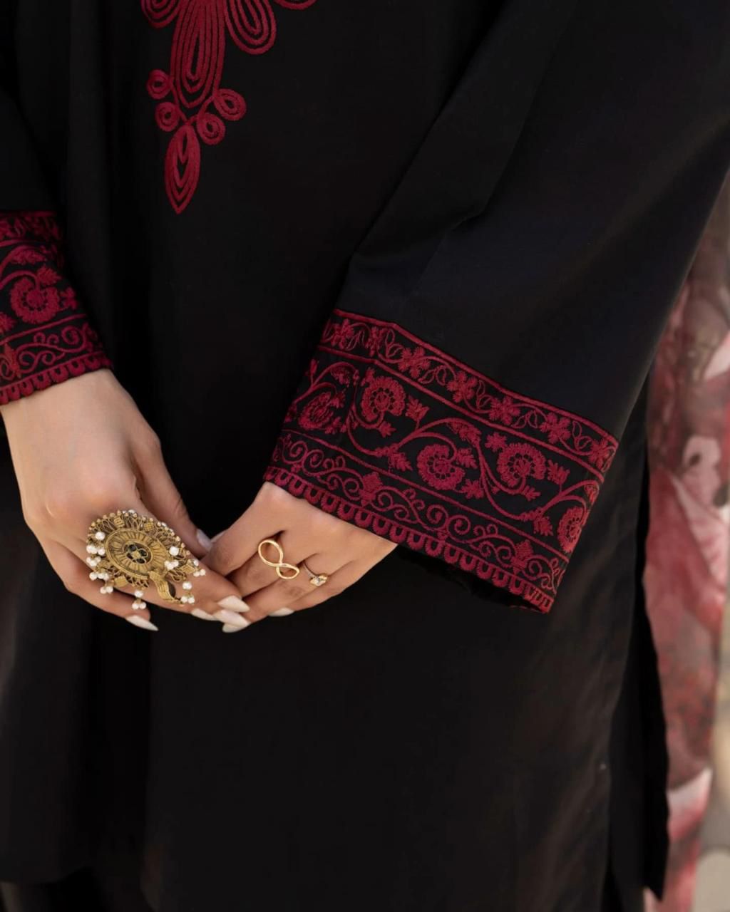 Embroided Lawn Black and Red RIL01